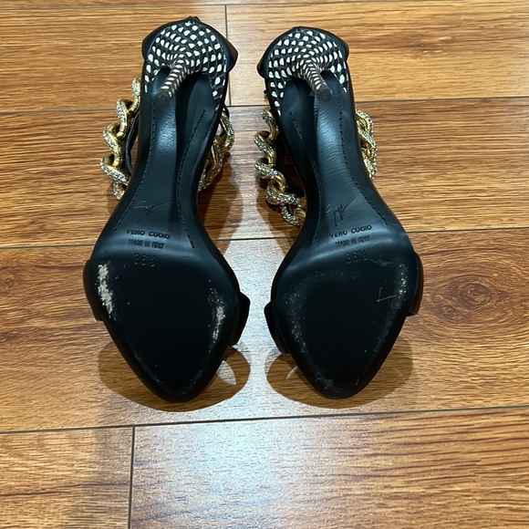 Giuseppe Zanotti chain heels - Picture 5 of 7